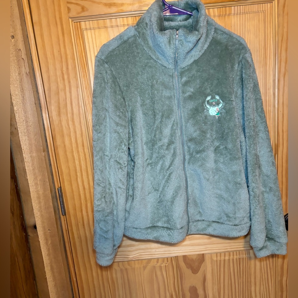 Romwe women’s hoodie Cancer graphic zip up size M